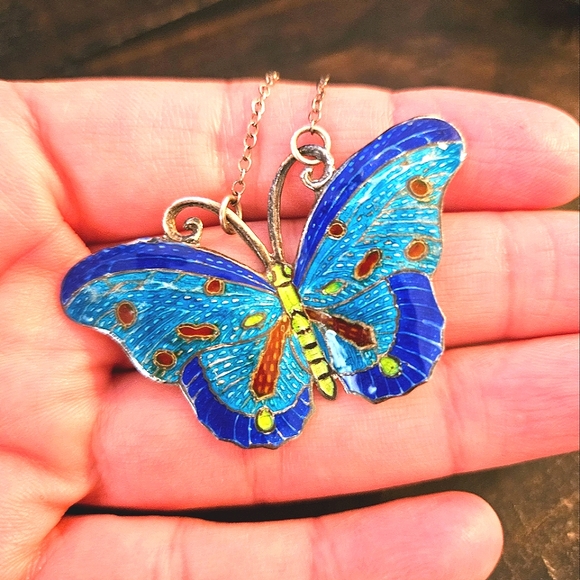 Vintage Sterling Silver Polychrome Enamel?? Butterfly Necklace - Picture 2 of 3